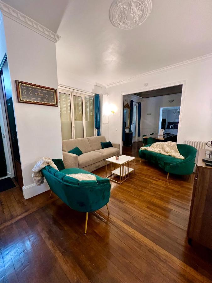Appartement De Luxe Avec Fresque, Hyper Centre Et Parking Sure 퐁텐블로 외부 사진