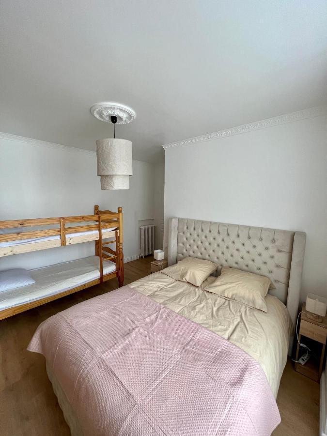 Appartement De Luxe Avec Fresque, Hyper Centre Et Parking Sure 퐁텐블로 외부 사진