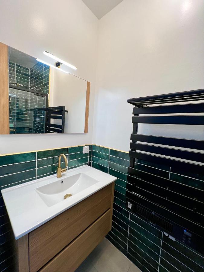 Appartement De Luxe Avec Fresque, Hyper Centre Et Parking Sure 퐁텐블로 외부 사진