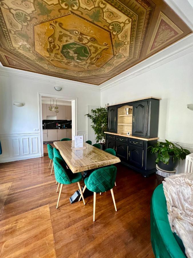 Appartement De Luxe Avec Fresque, Hyper Centre Et Parking Sure 퐁텐블로 외부 사진